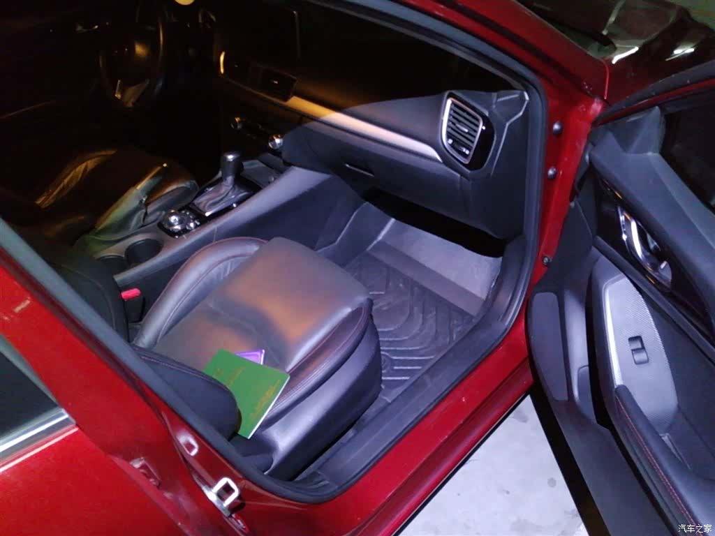 Mazda Mazda3, 2015 23