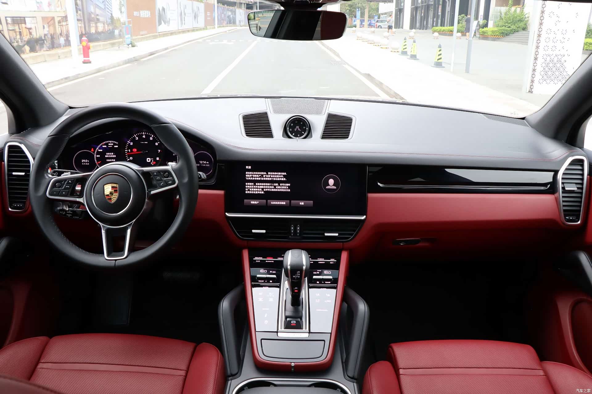 Porsche Cayenne, 2022 14