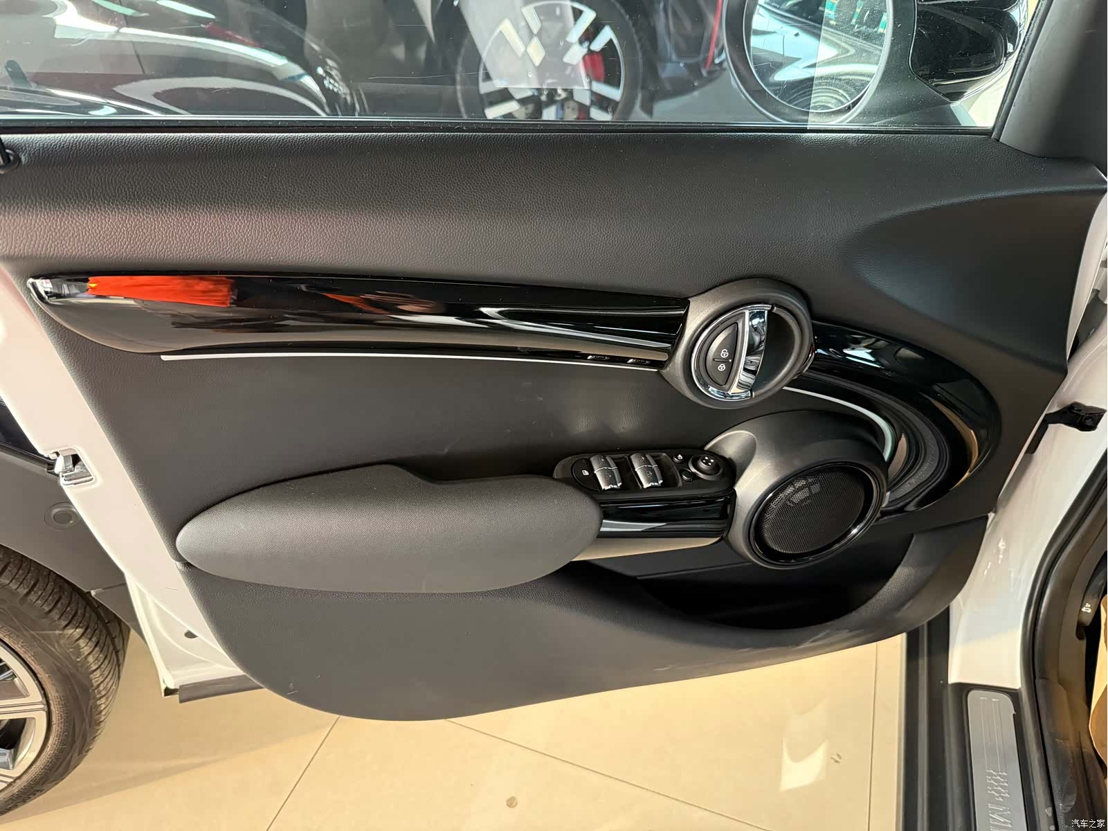 Mini Cooper, 2023 9