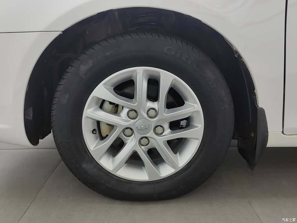 Geely Emgrand, 2017 17