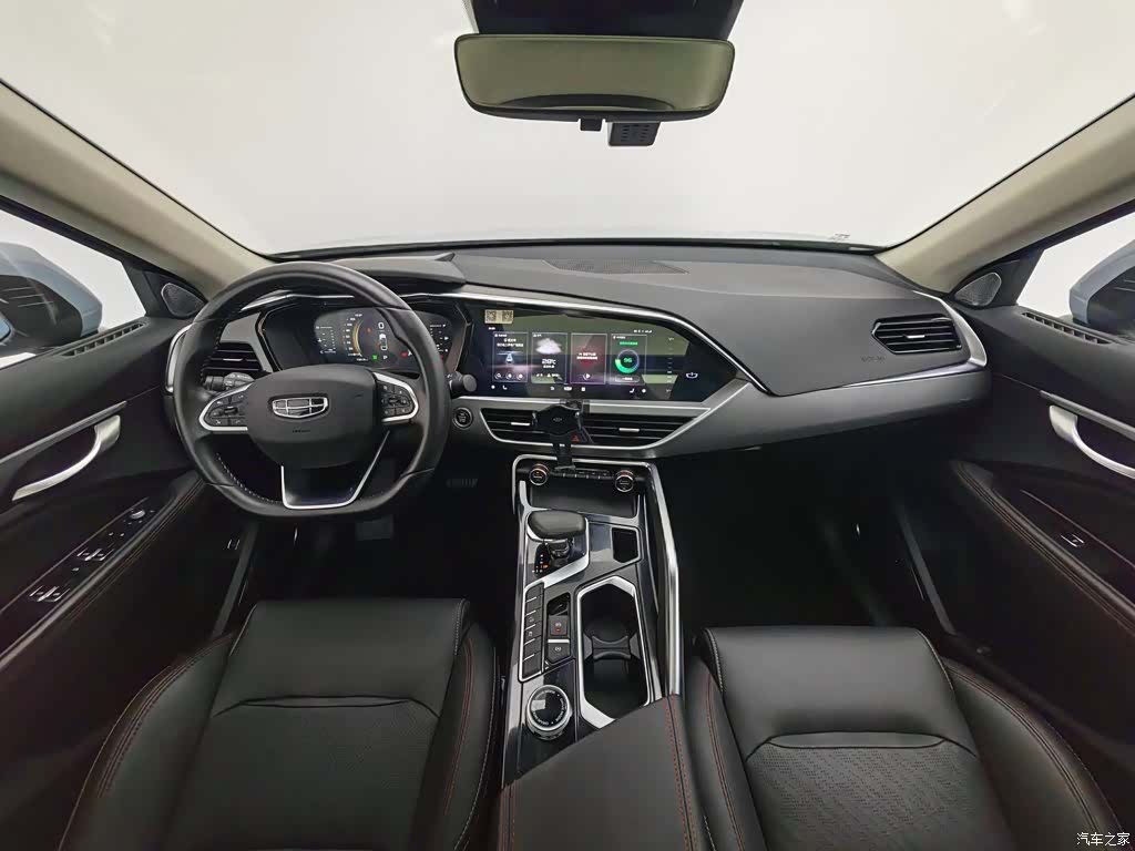 Geely Xingyue, 2021 все фото