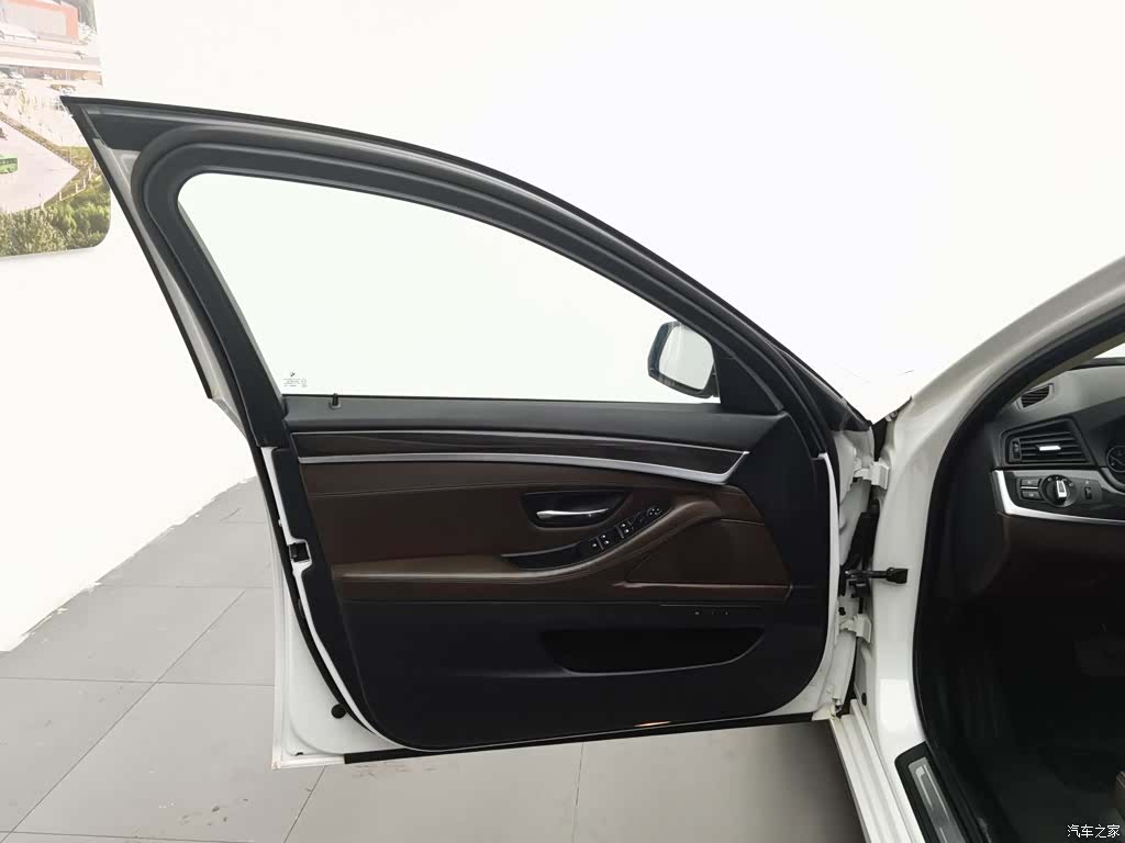 BMW 5 Series, 2015 8