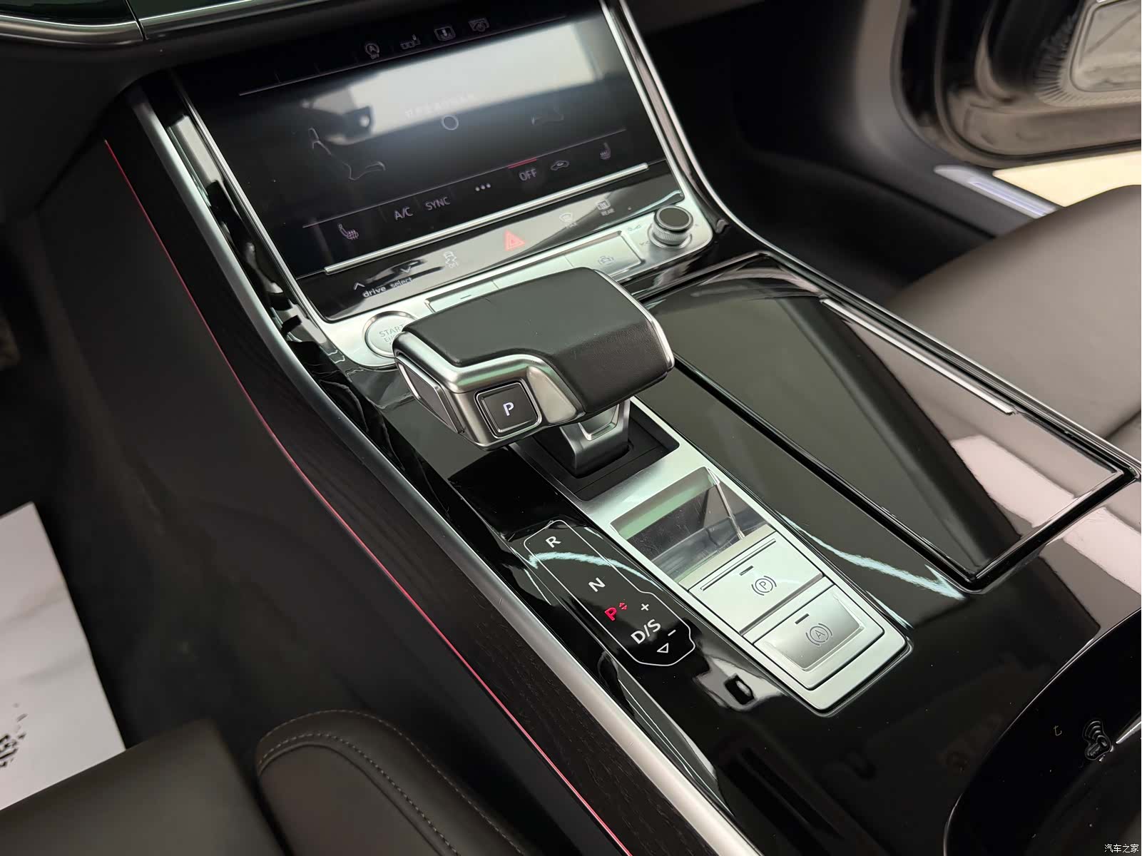 Audi A8L, 2019 23