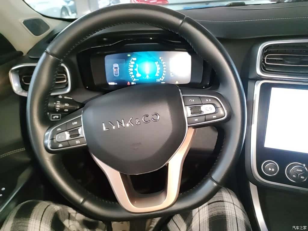 Lynk & Co 01, 2018 11