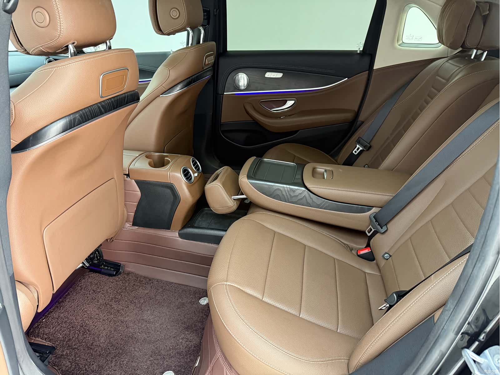 Mercedes-Benz E-Class, 2020 8