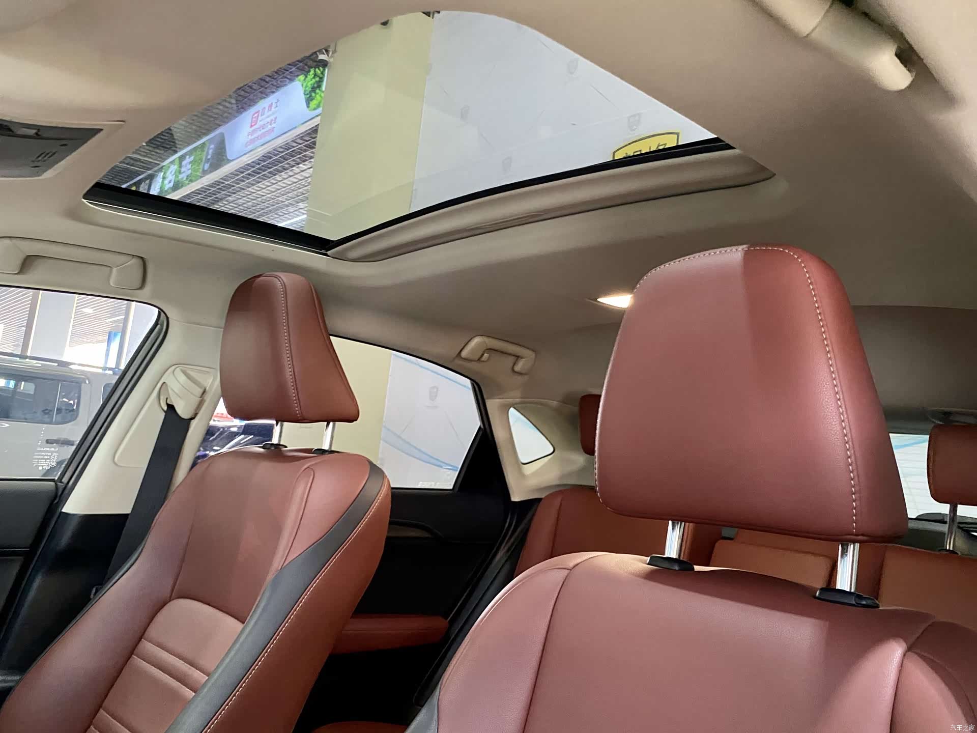 Lexus NX, 2016 15
