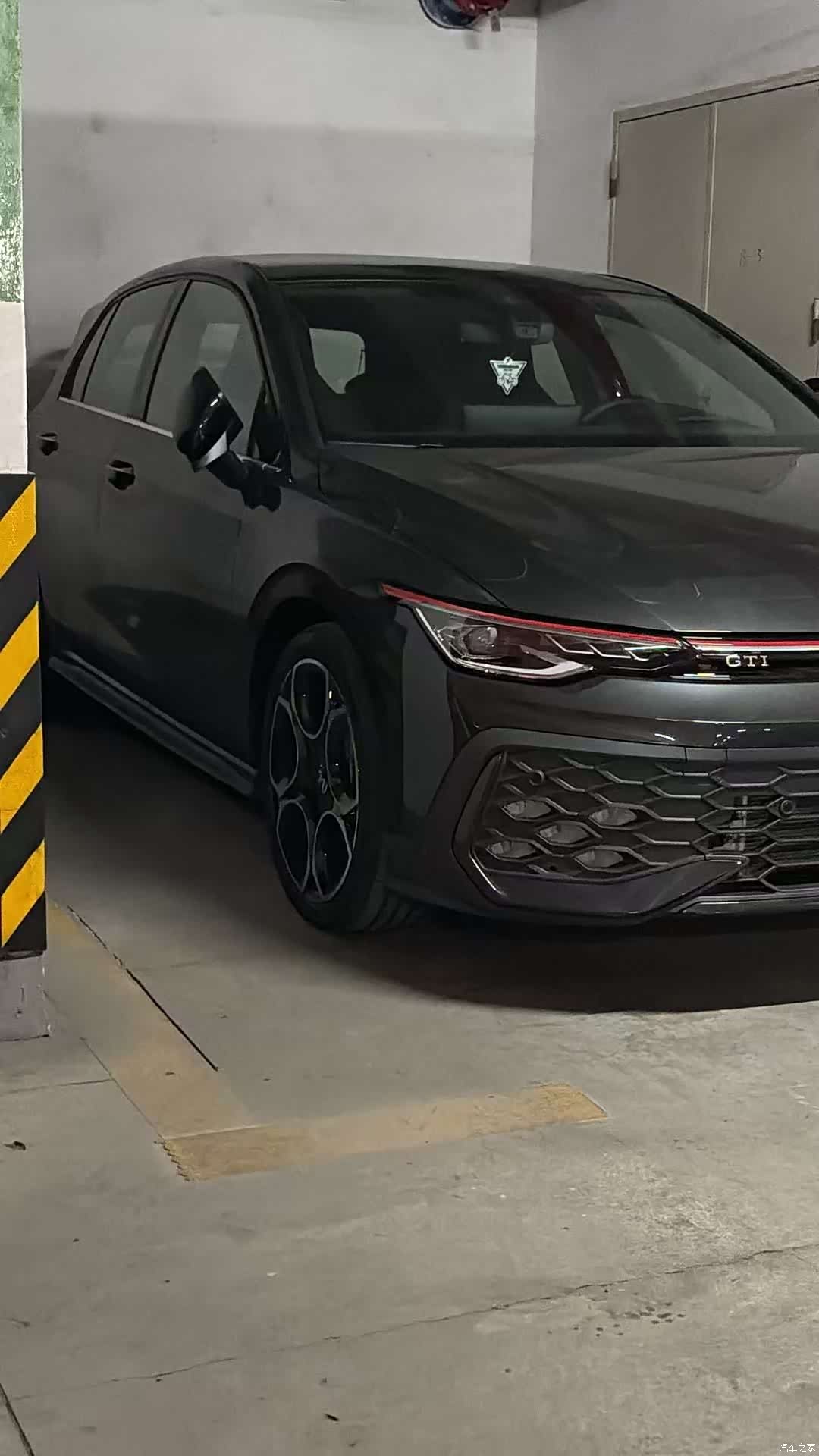 Volkswagen Golf, 2025 все фото