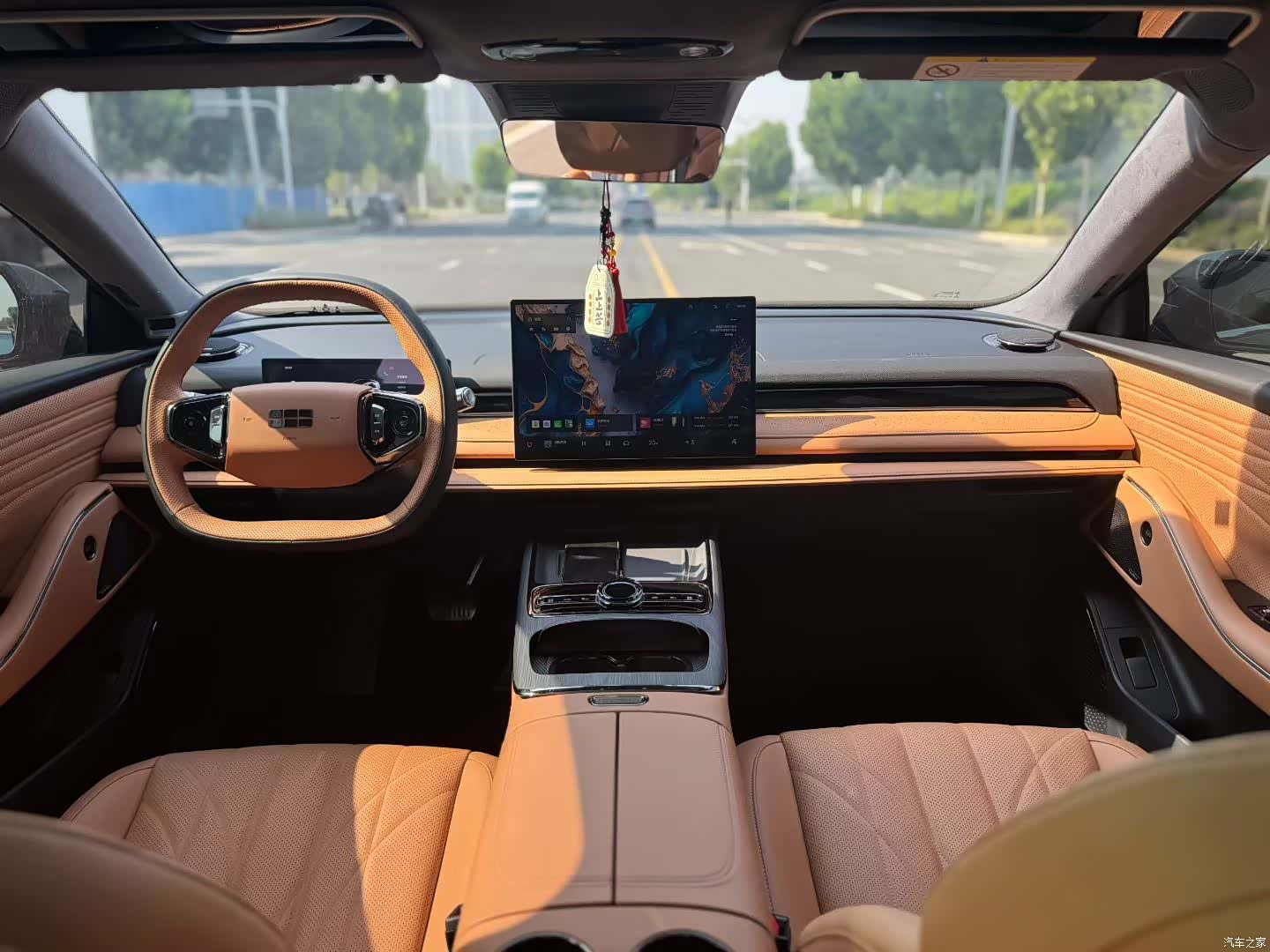 Geely 8, 2025 все фото