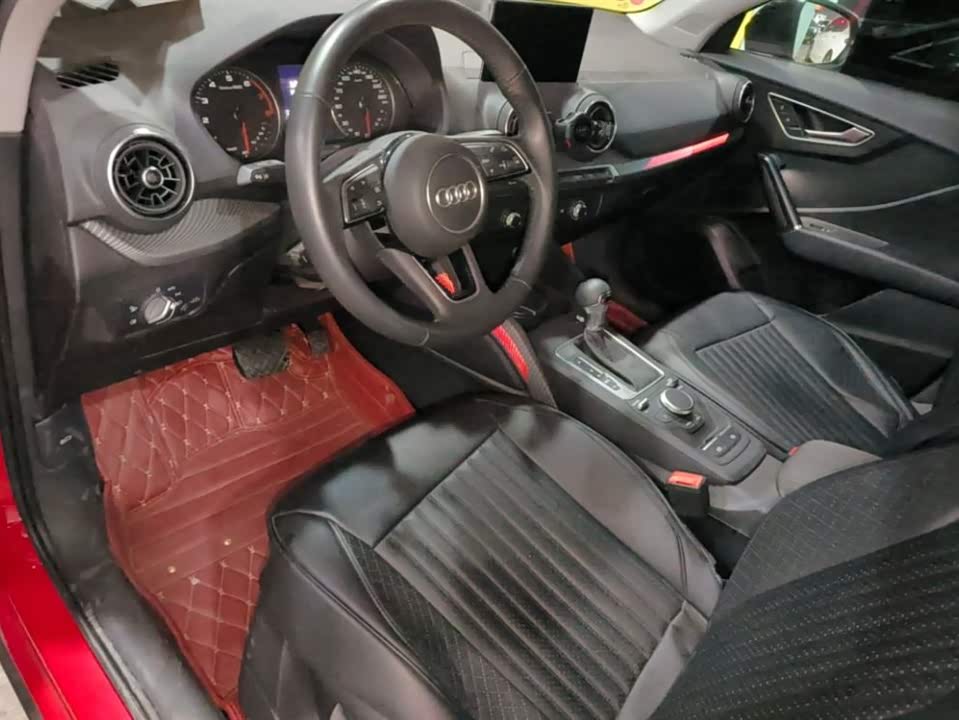 Audi Q2L Audi Q2L