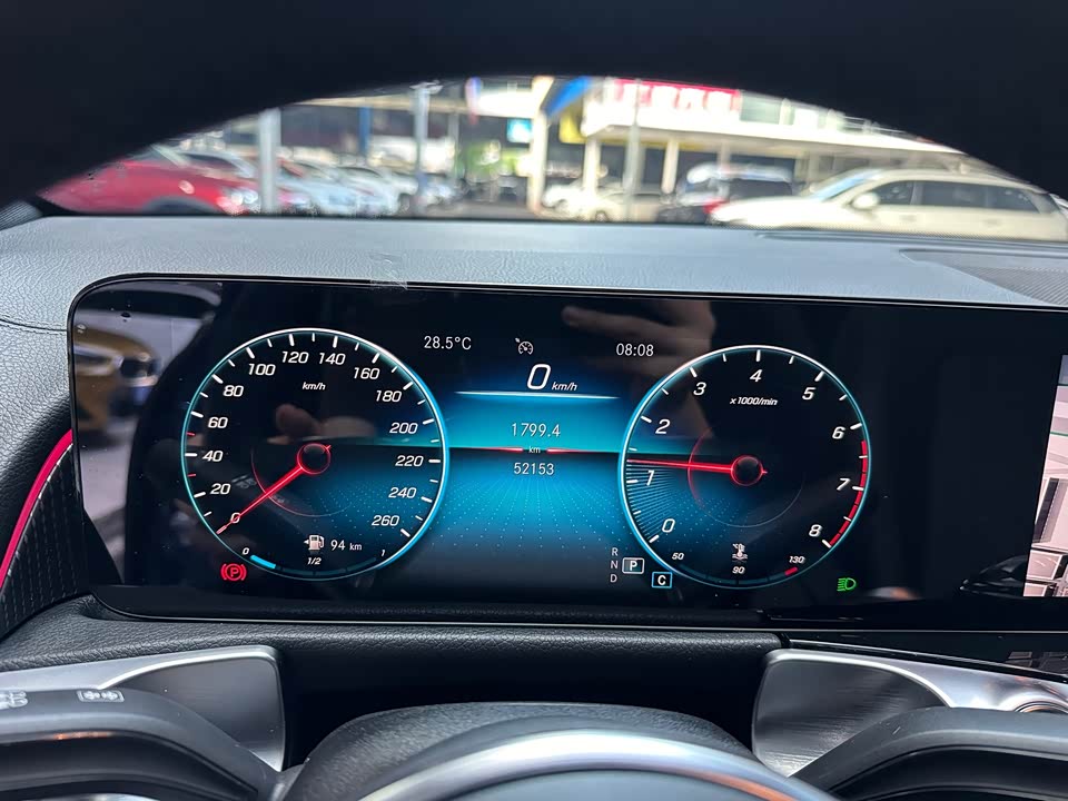 Mercedes-Benz GLB Mercedes-Benz GLB