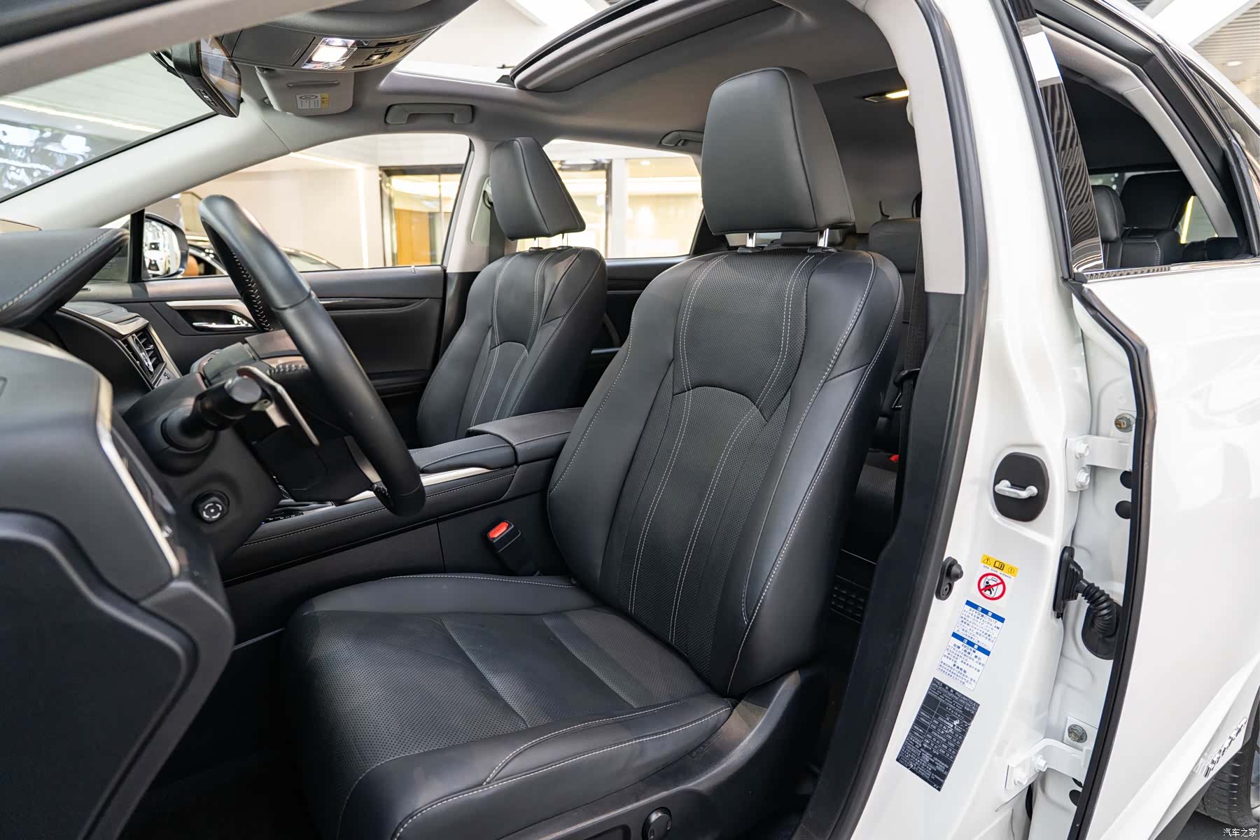 Lexus RX, 2019 11