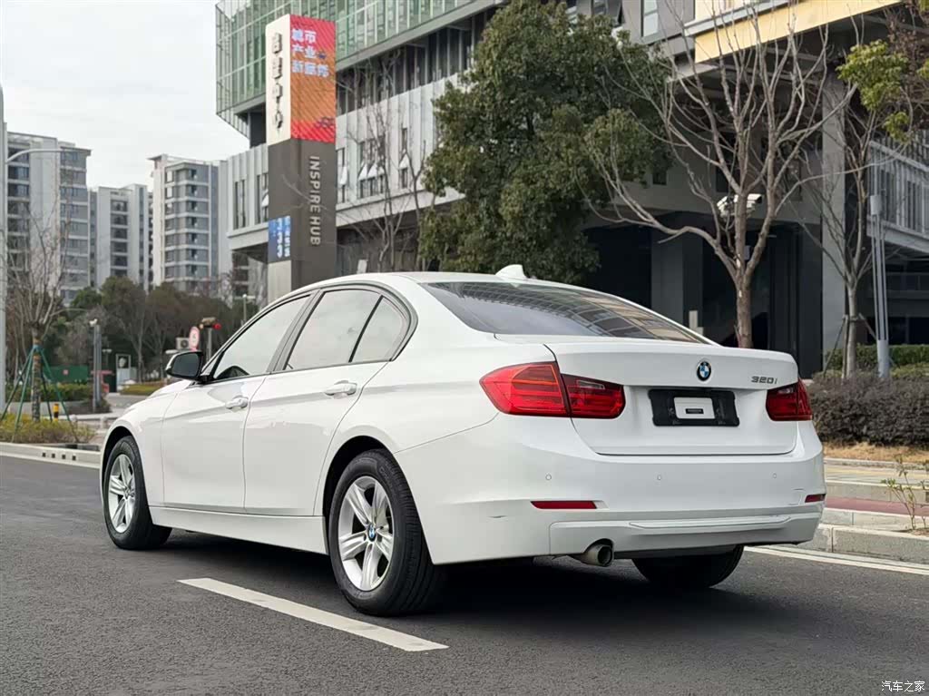 BMW 3 Series, 2015 7