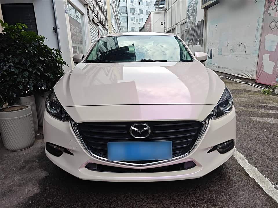 Mazda 3 Angkesaila