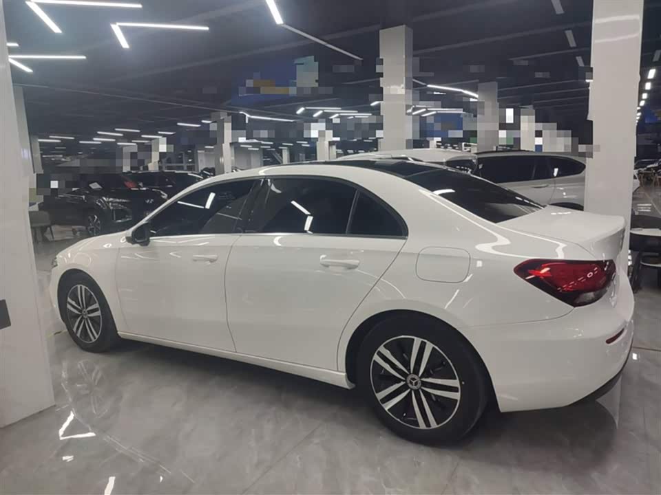 Mercedes-Benz Class A Mercedes-Benz Class A