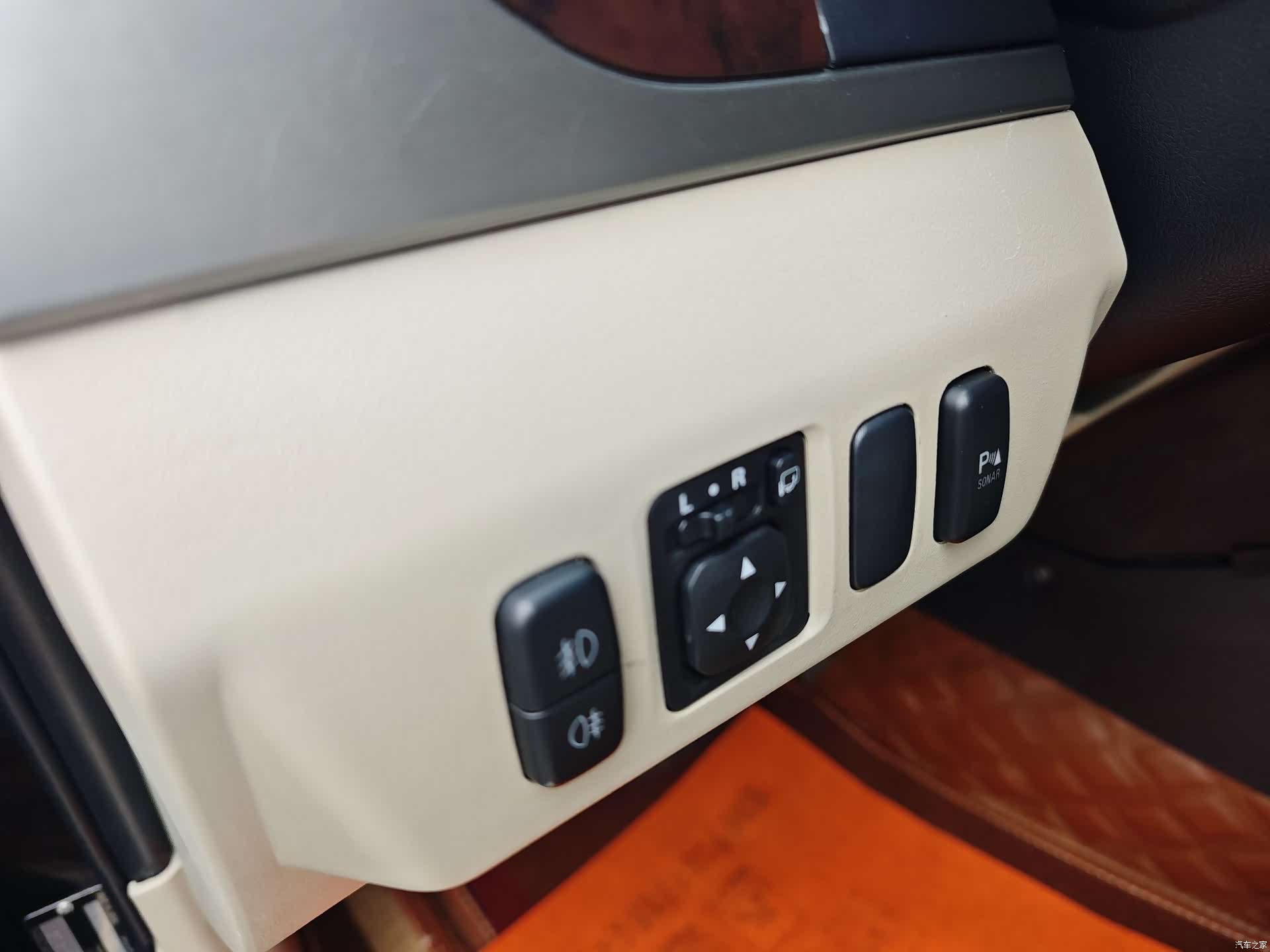 Mitsubishi Pajero, 2020 15