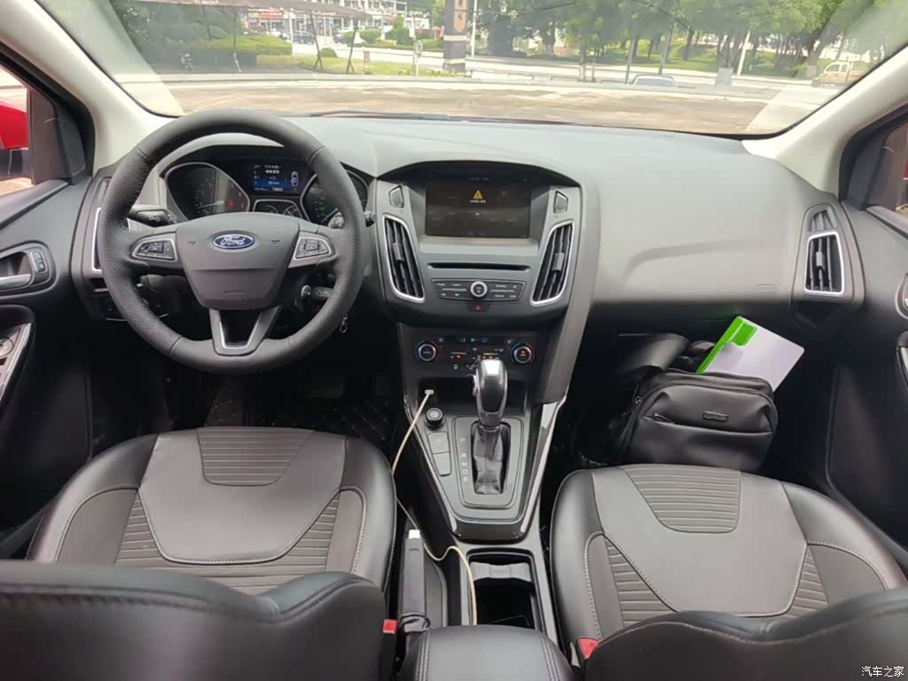 Ford Focus, 2016 10