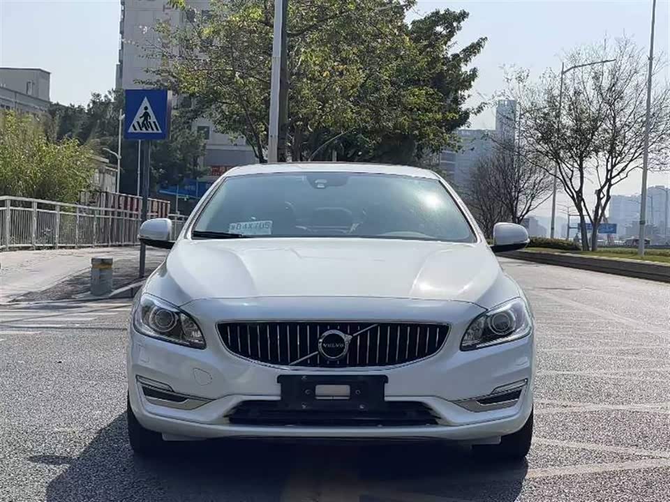 Volvo S60