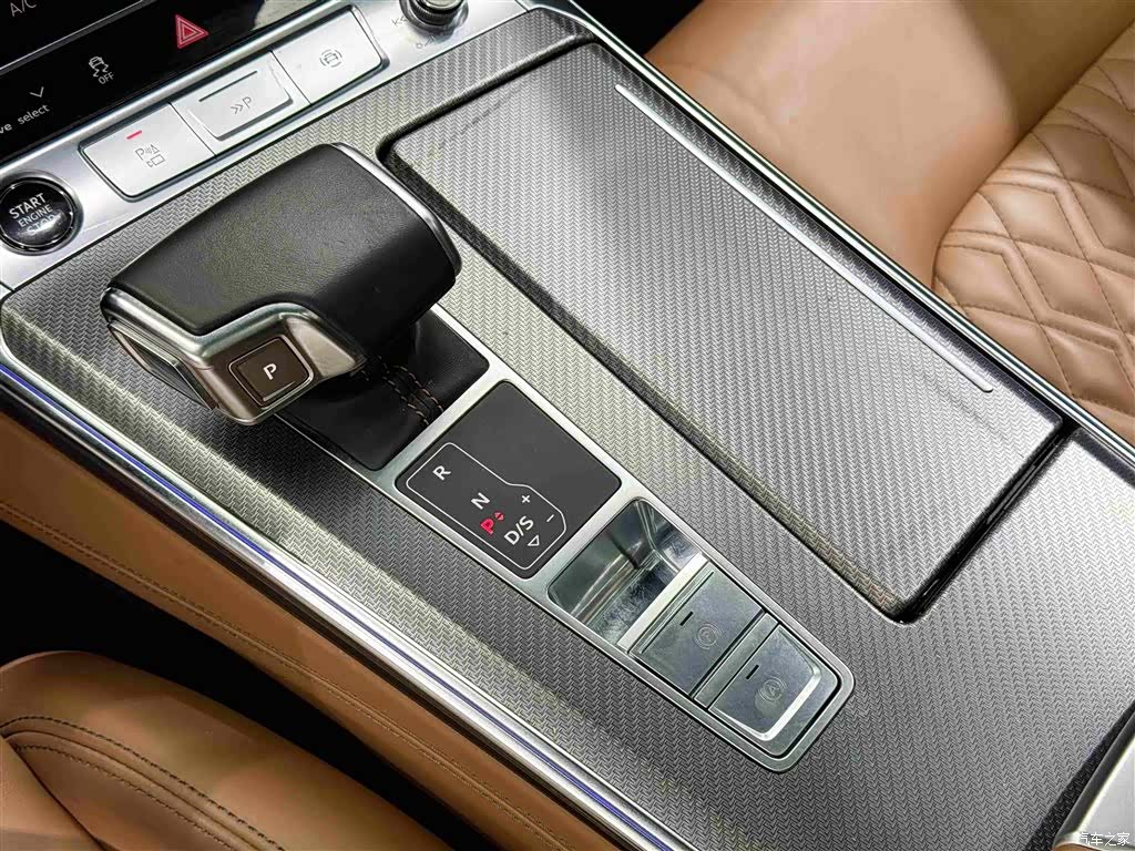 Audi A7L, 2023 13