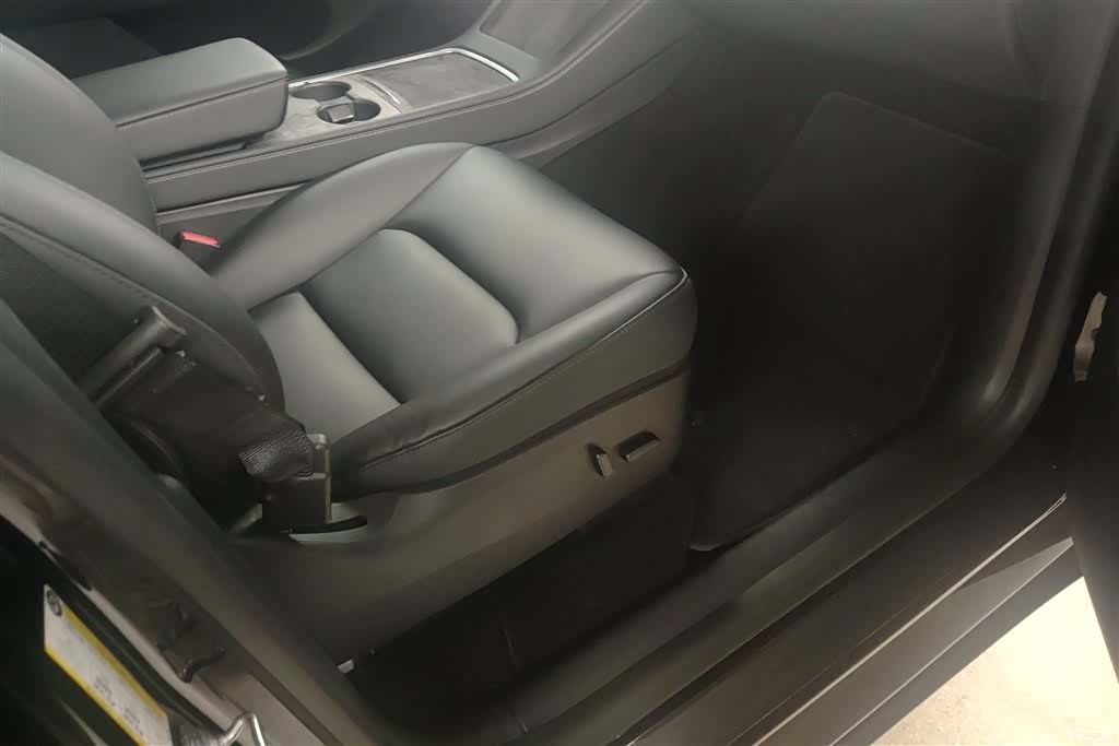 Tesla Model Y, 2021 8