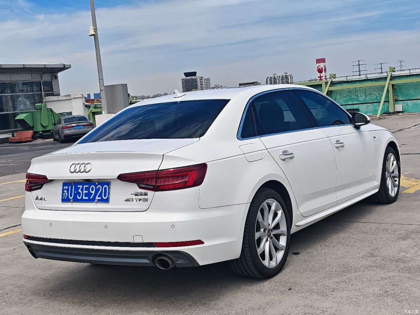 Audi A4L, 2018 6