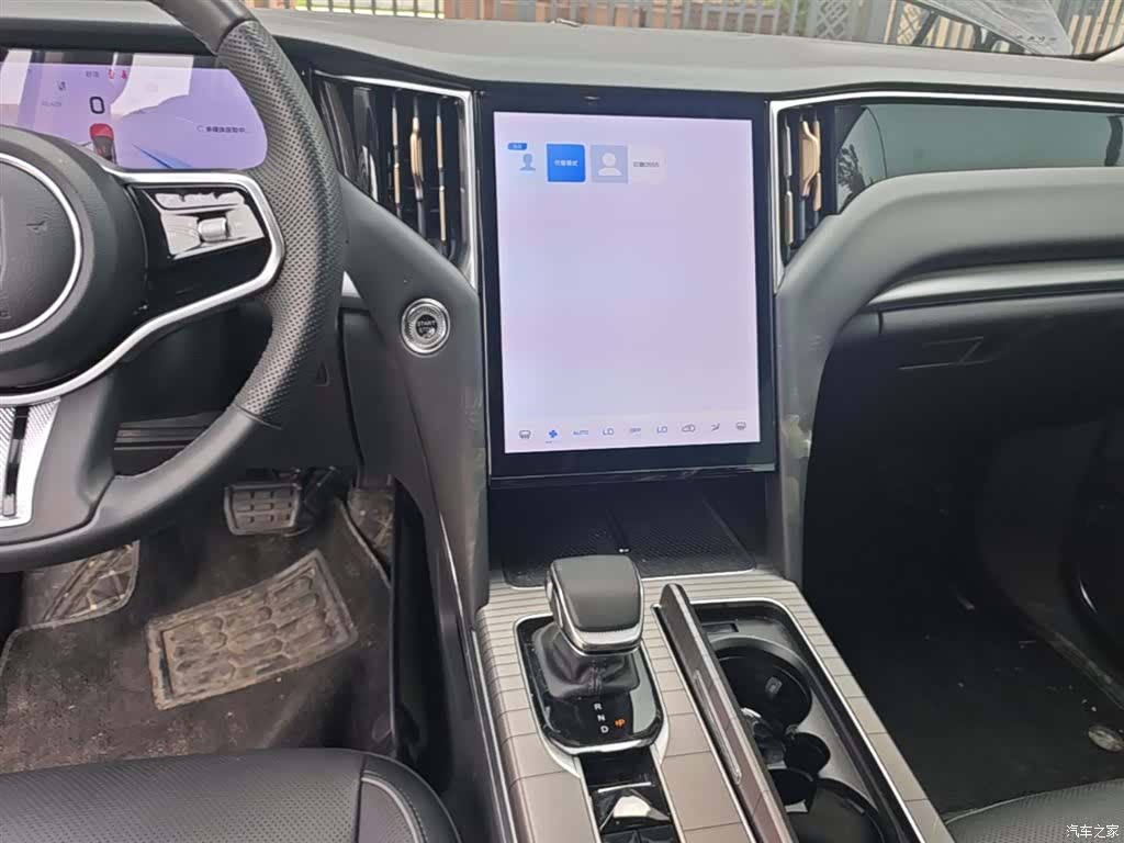 Hongqi HS7, 2024 13