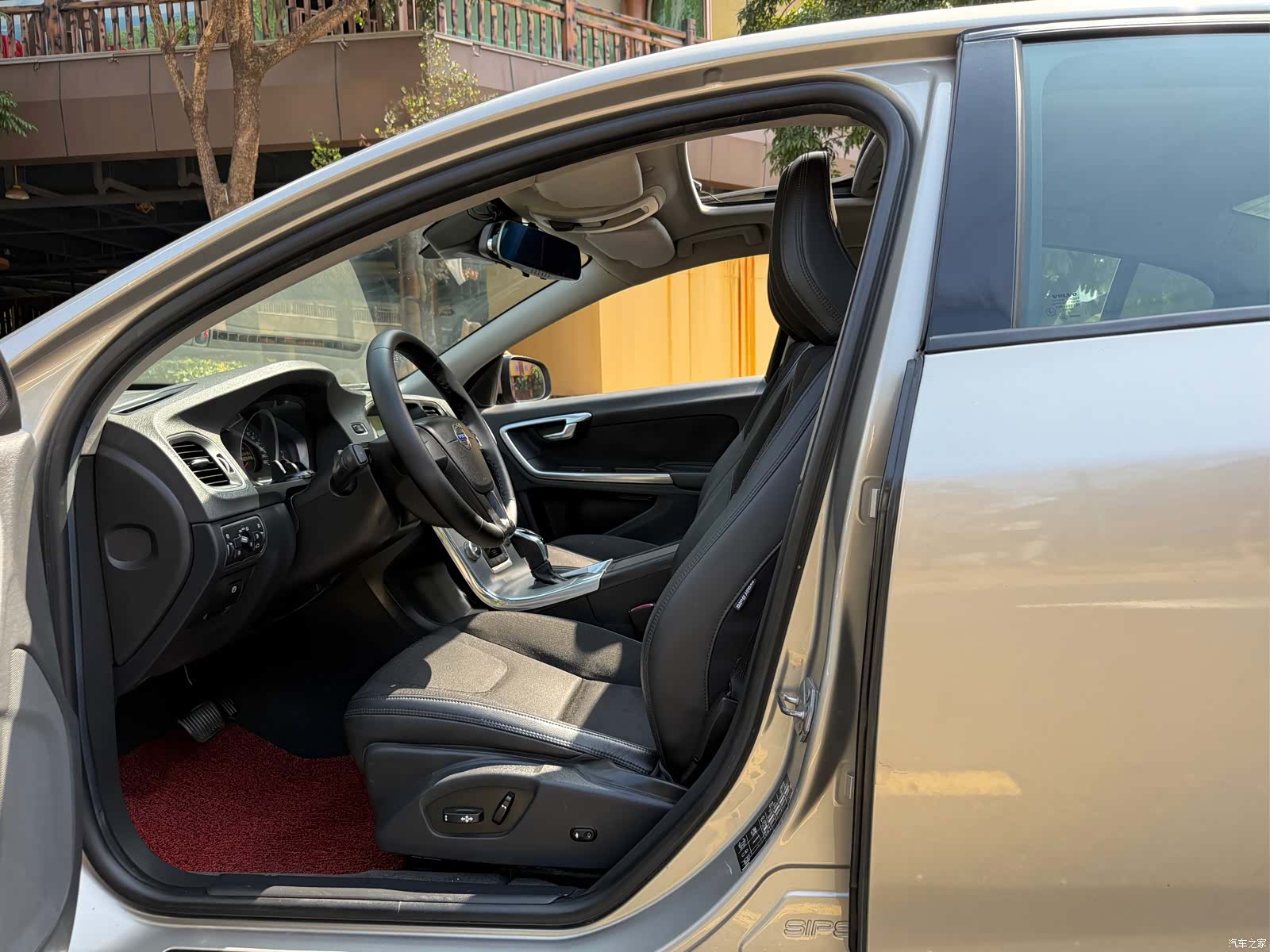 Volvo S60, 2015 6