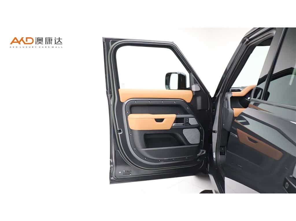 Land Rover Defender, 2023 11