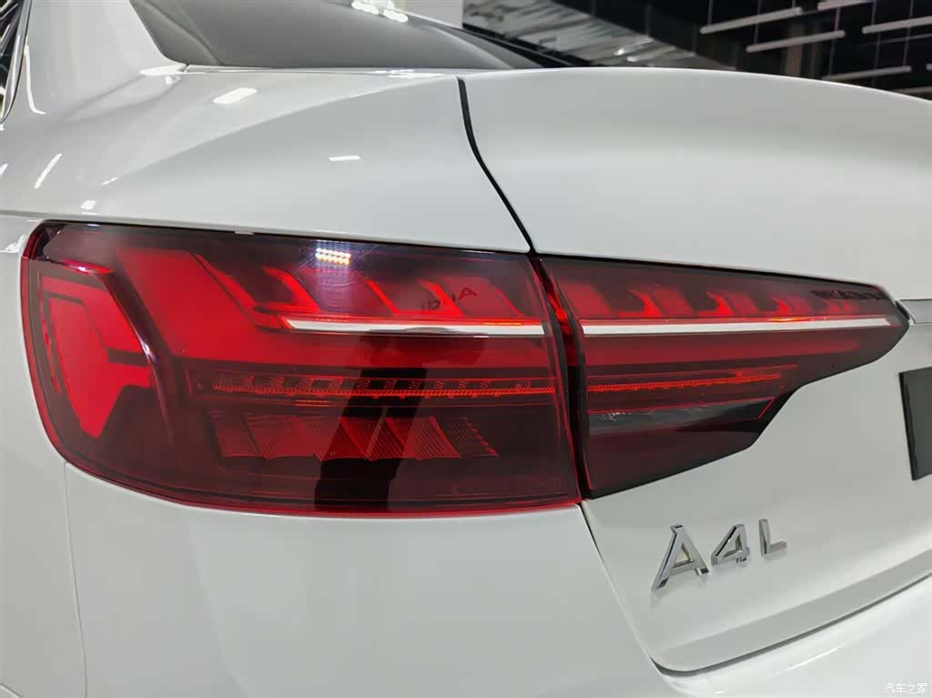 Audi A4L, 2021 14