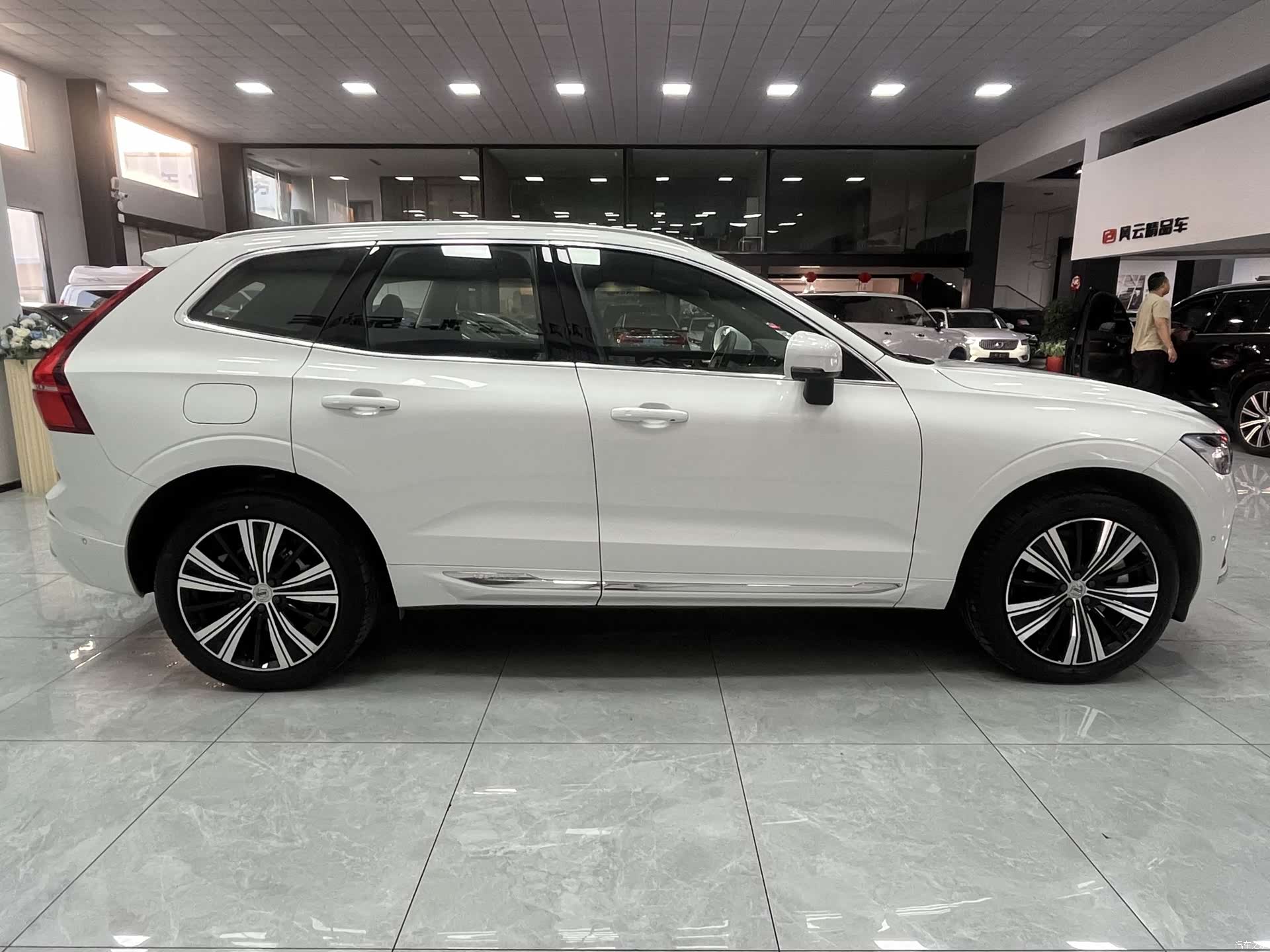 Volvo XC60, 2021 6
