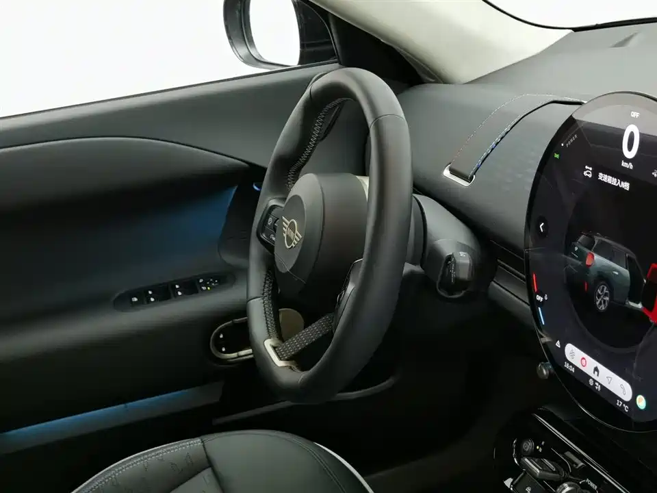 MINI Electric ACEMAN