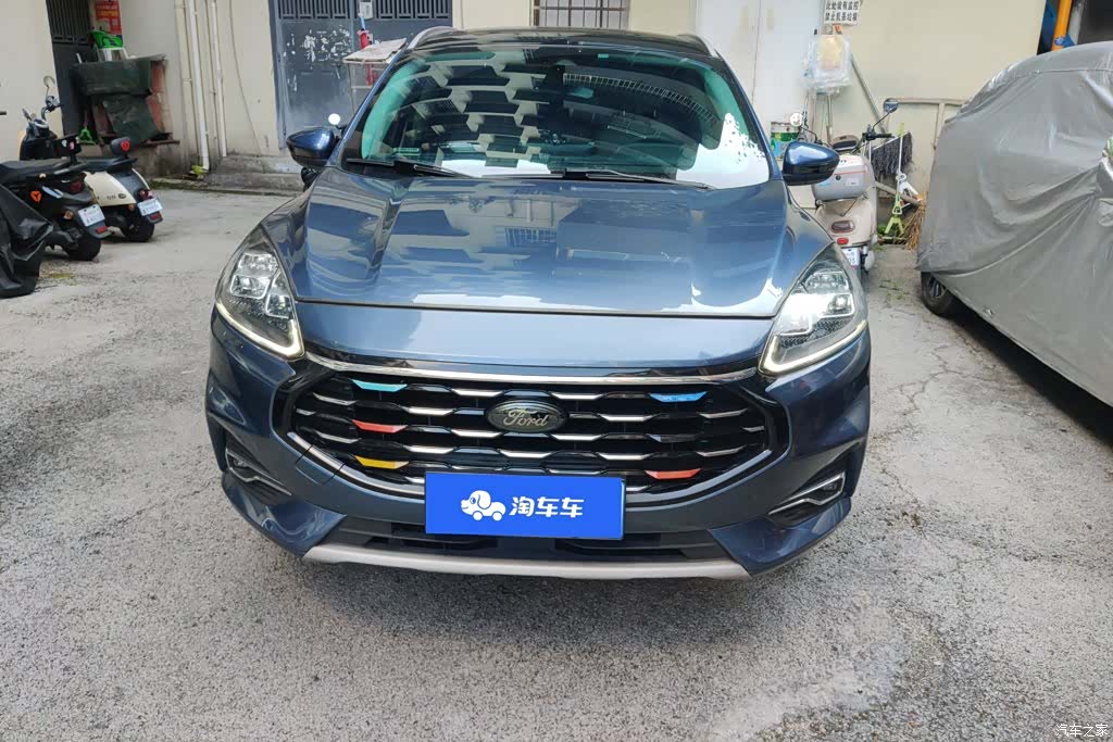 Ford Escape, 2022 2