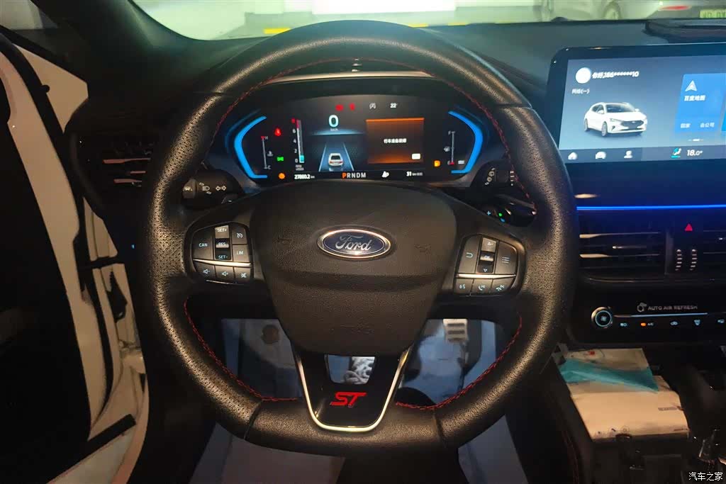Ford Focus, 2022 15