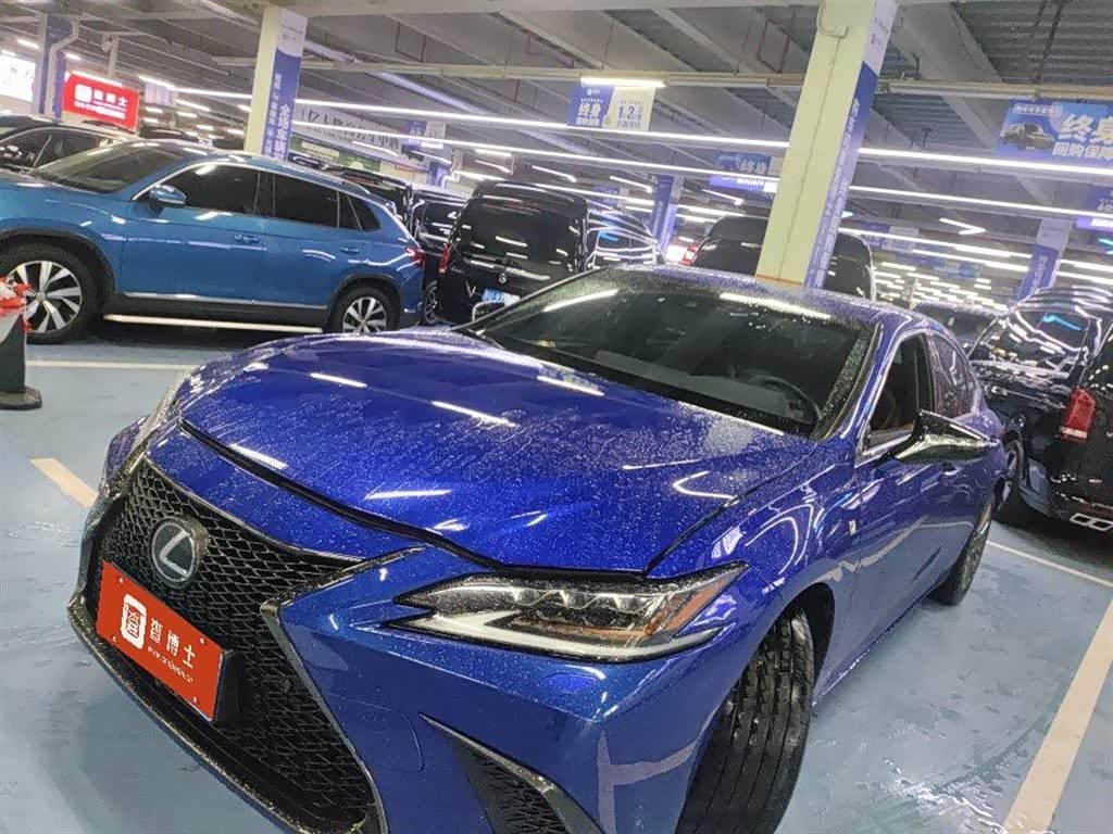 Lexus ES