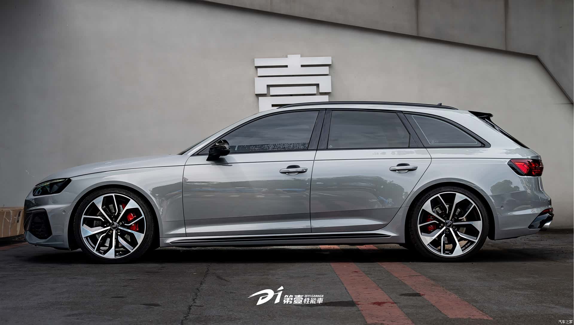 Audi RS4, 2021 4