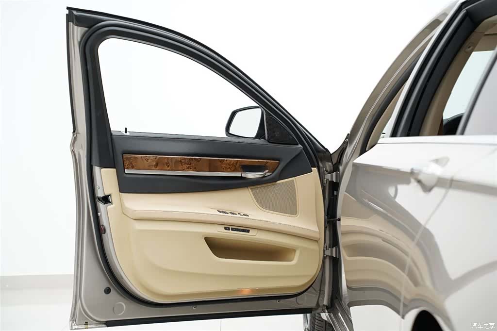 BMW 7 Series, 2015 28
