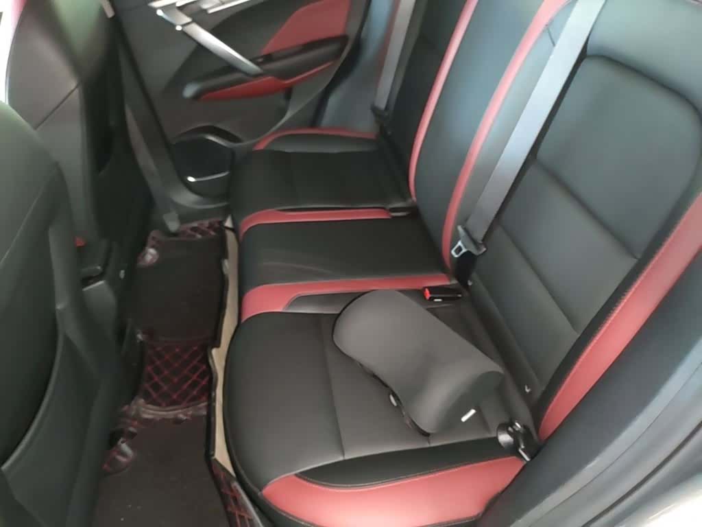 Geely Coolray, 2021 17