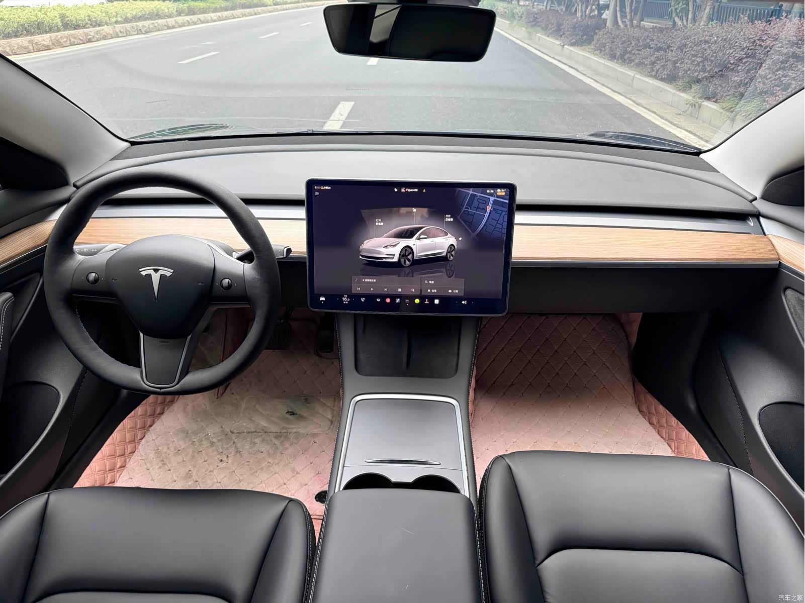 Tesla Model 3, 2022 13