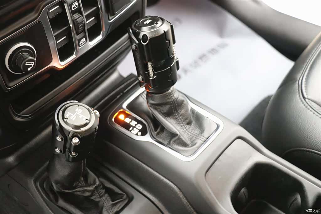 Jeep Wrangler, 2022 14