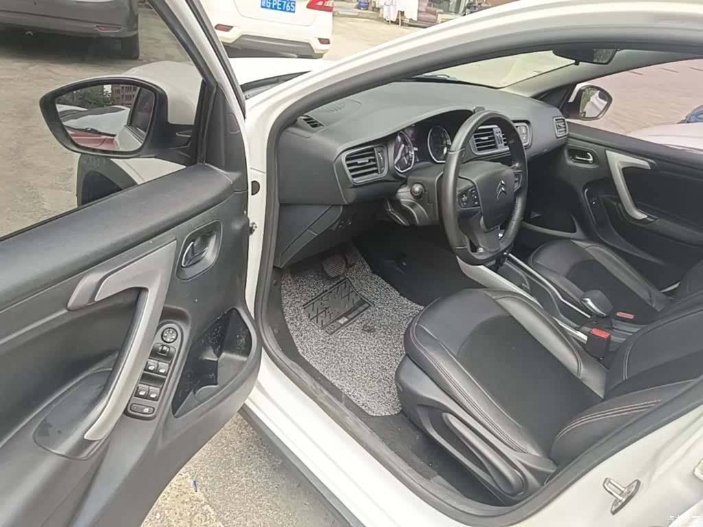Citroen C3-XR, 2015 16