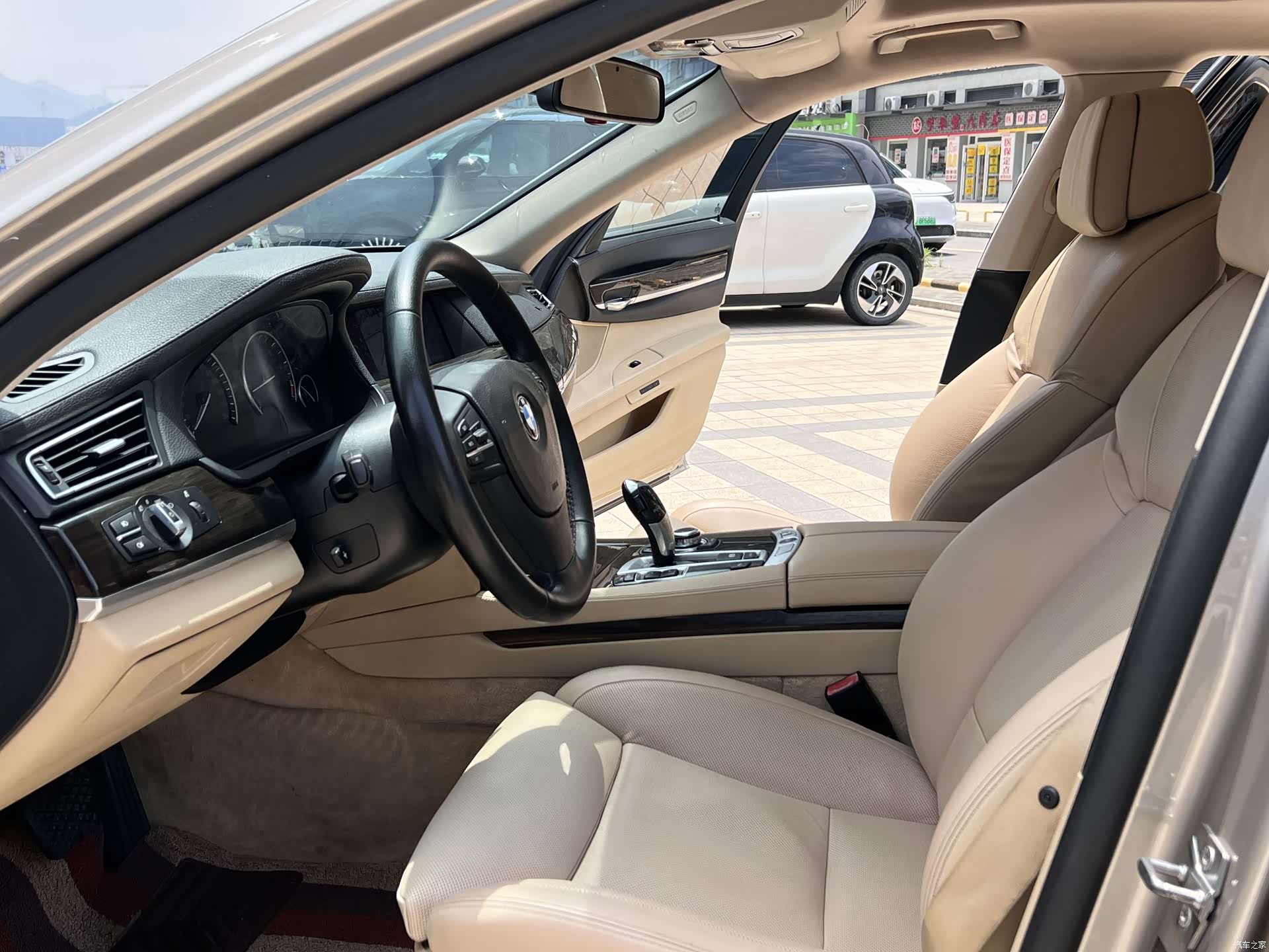 BMW 7 Series, 2010 11