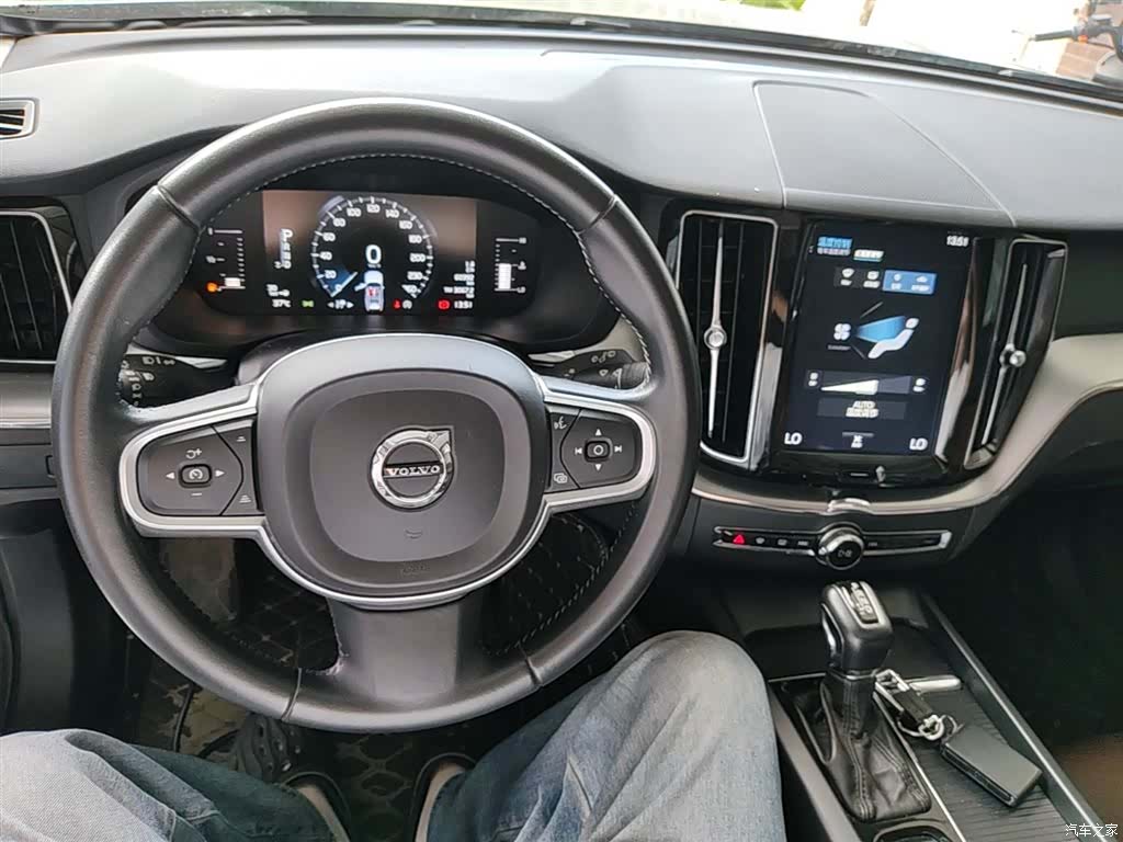 Volvo XC60, 2019 10