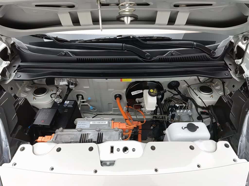 Wuling MINIEV, 2025 6