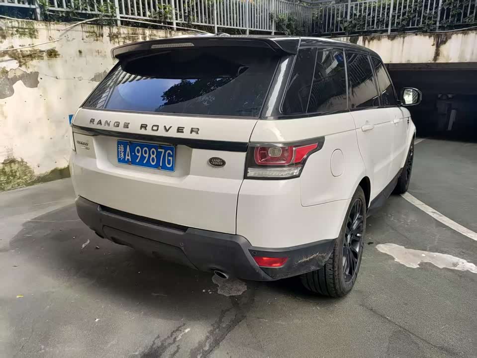 Land Rover Range Rover Sport Land Rover Range Rover Sport