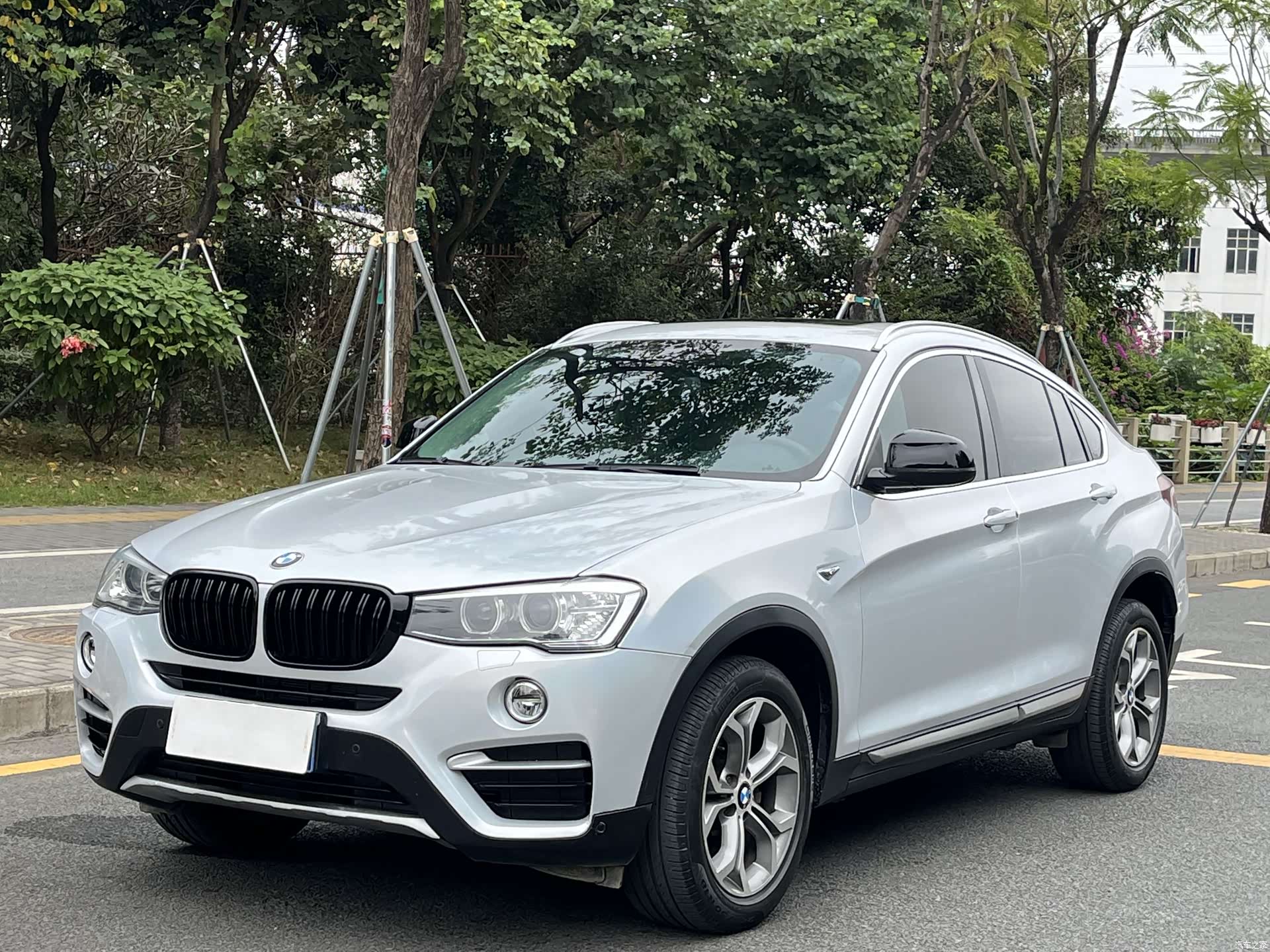 BMW X4, 2015 1