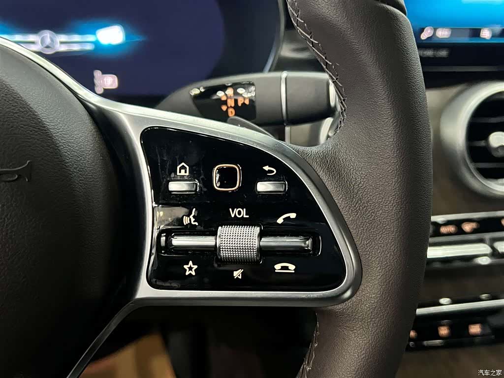Mercedes-Benz GLC, 2023 27