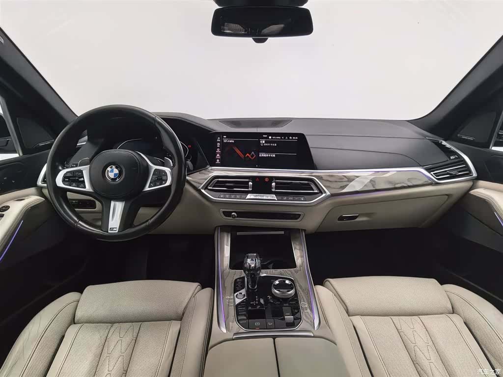 BMW X5, 2019 все фото