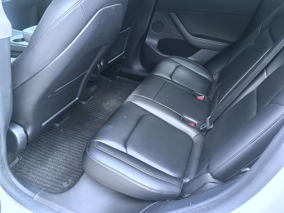Tesla Model Y Tesla Model Y