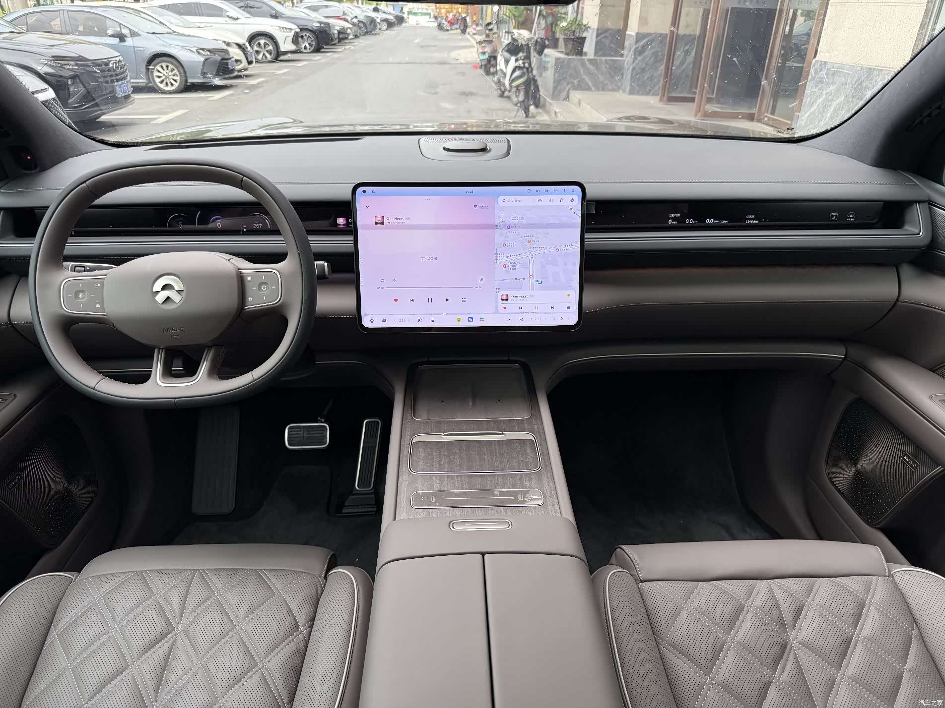 NIO ES8, 2026 11