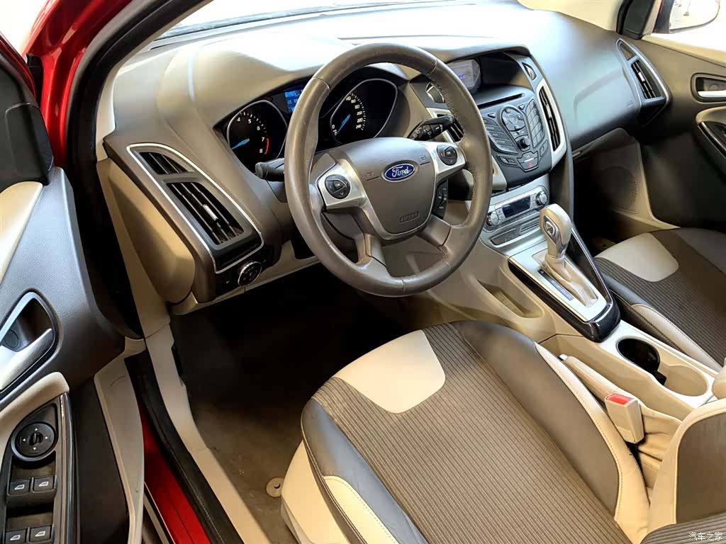 Ford Focus, 2013 все фото
