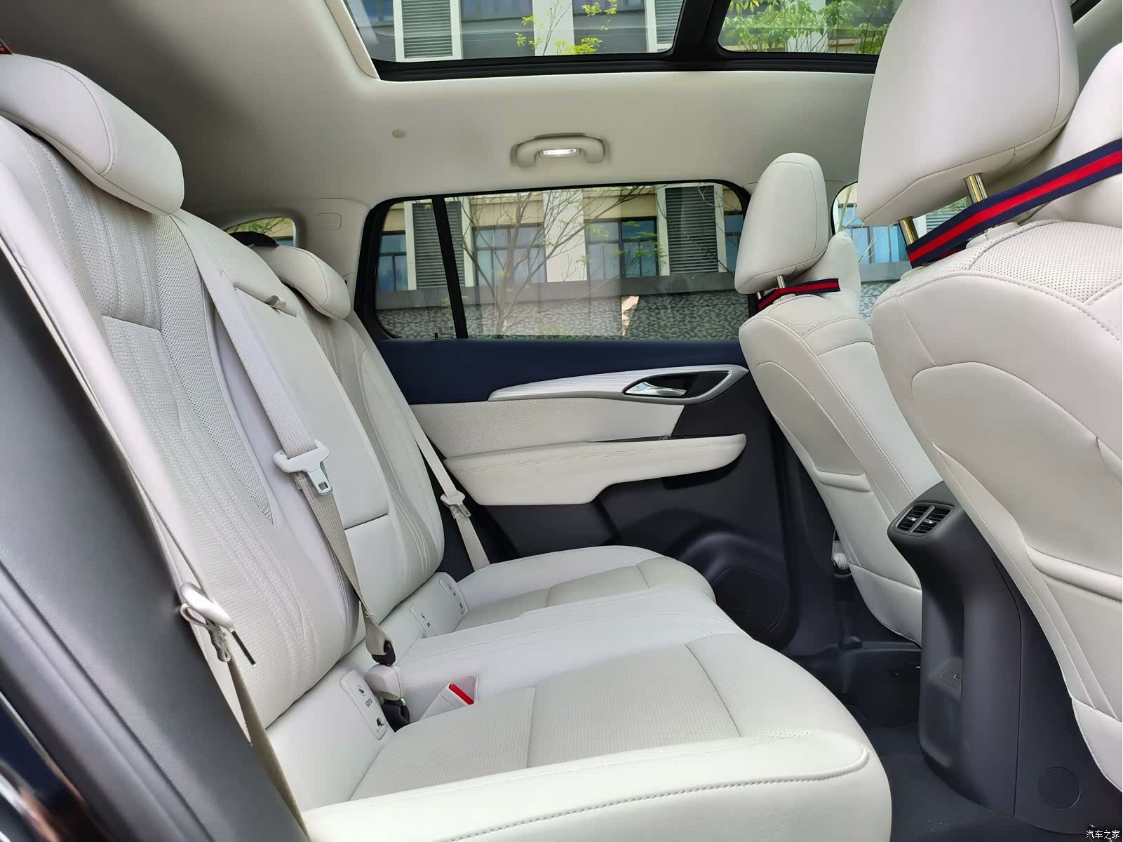 Buick Envision Plus, 2025 9